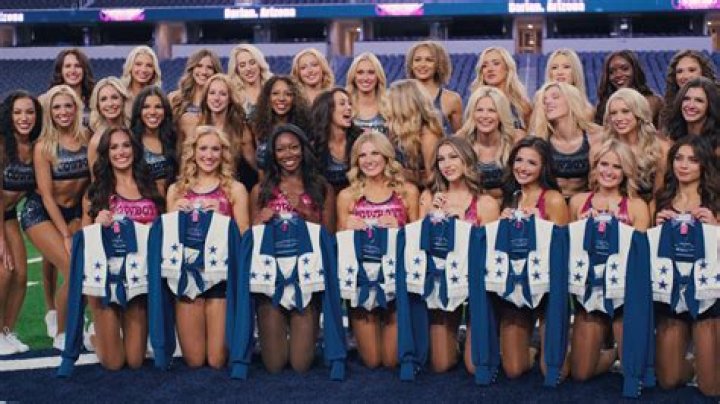 How Much Money Do NFL Cheerleaders Make During Football Season?