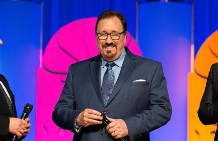 How Much Money DoesUnknown Hinson Make? Latest Unknown Hinson Net Worth Income Salary