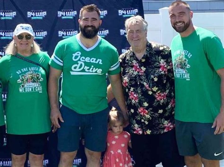 Unveiling The Height Of NFL Star: How Tall Is Ed Kelce?