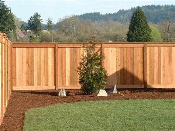 How To Build Picture Frame Fence