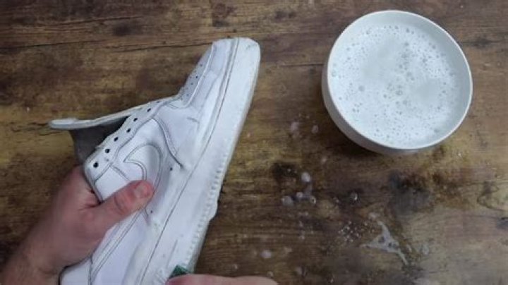How To Clean Air Force Ones With Baking Soda