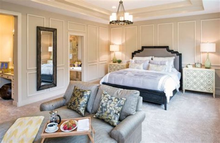 How To Convert A Dining Room Into A Bedroom