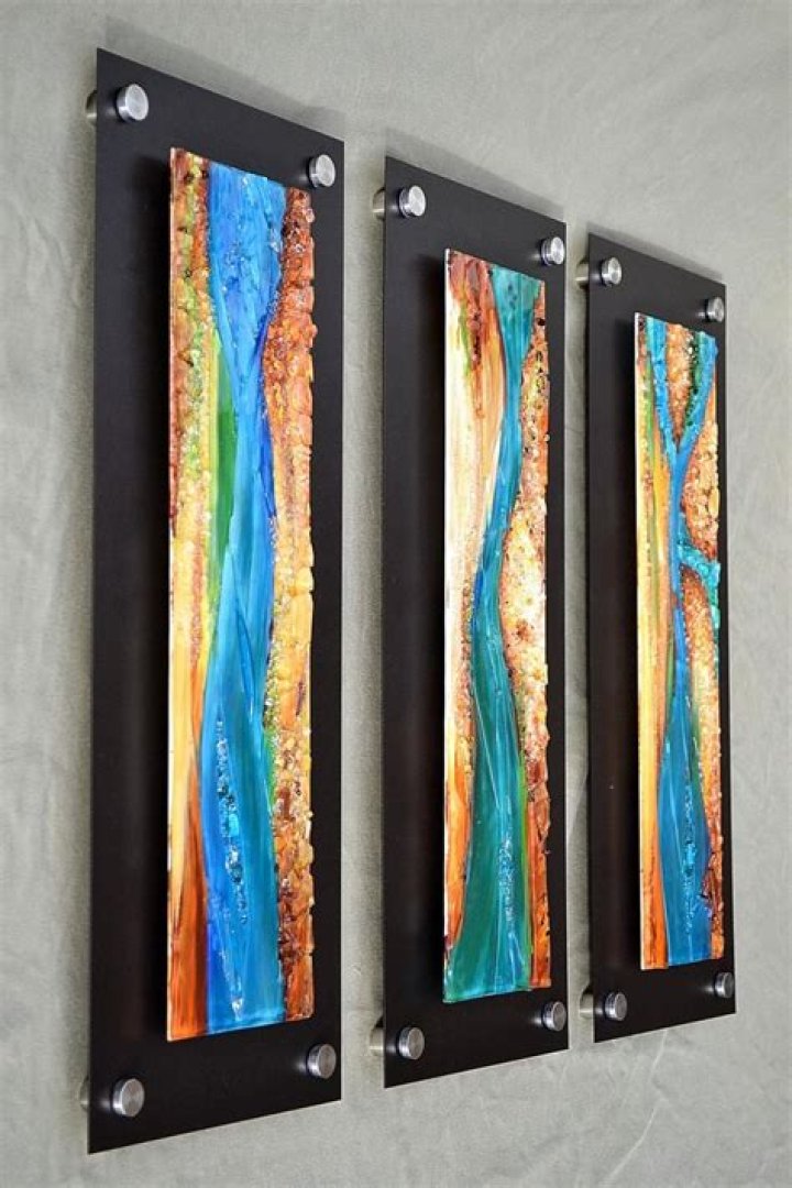 Quick Answer: How To Hang Glass Art On Wall