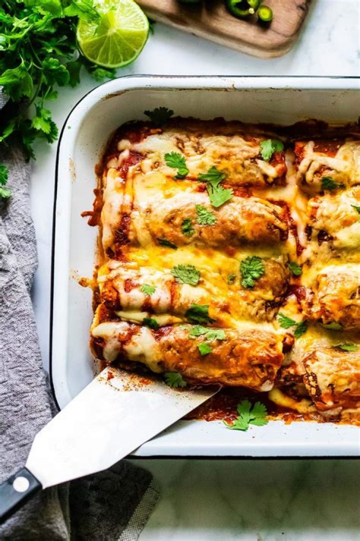 Quick Answer: How To Roll Up An Enchilada