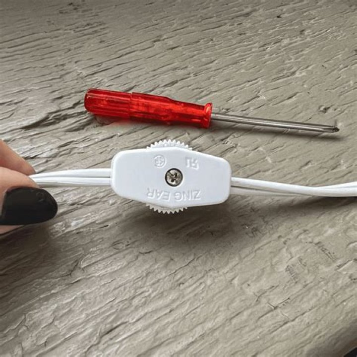 How To Wire A Toggle Switch To A Lamp