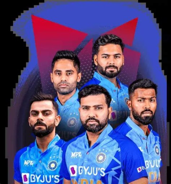 Sunny Hindustani lifts Indian Idol 11 winners' trophy. Here's everything you need to know about him – India TV