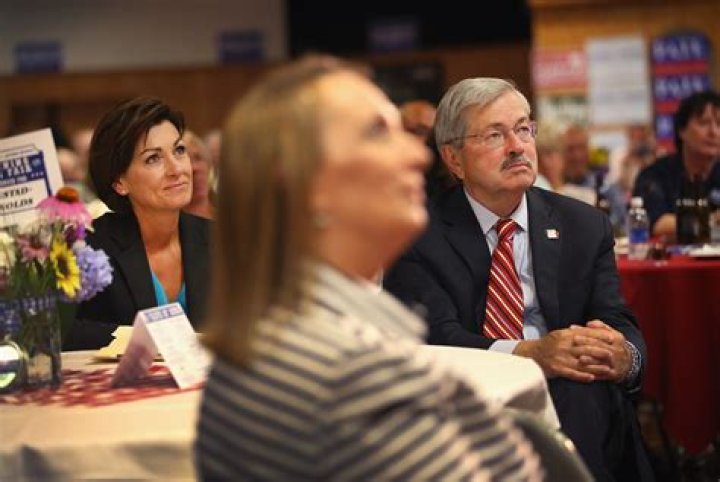 Iowa Senate Session Opens With Claim Teachers Have 'Sinister Agenda' Against Children