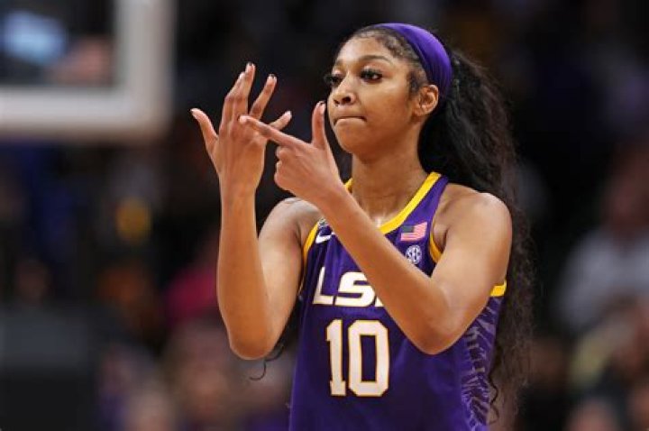Are Jordan Hawkins and Angel Reese related?