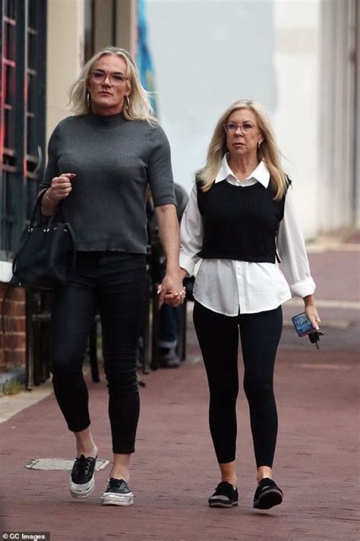 Is Dean Laidley Still Married? Biography, Wife, Gender, Net Worth: Is He Transgender?