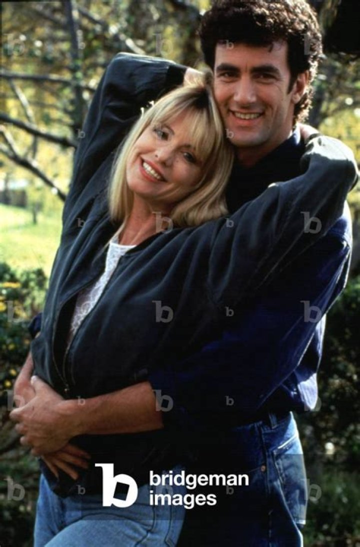 Unveiling The Mystery: Is Robert Mailhouse Married?