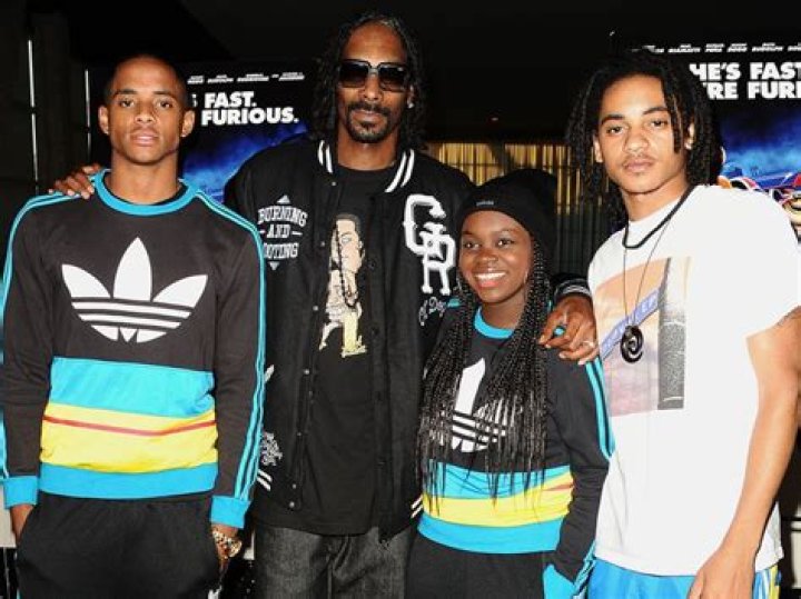 Is Snoop and Brandy Cousins?