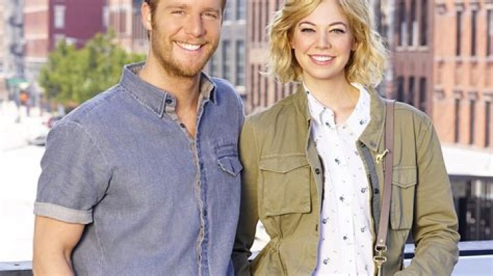 Jake McDorman Dating Manhattan Love Story Costar Analeigh Tipton