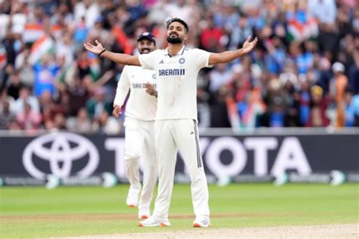 Jasprit Bumrah sets Joe Root up with reverse swing after fiery send-off to Ben Duckett