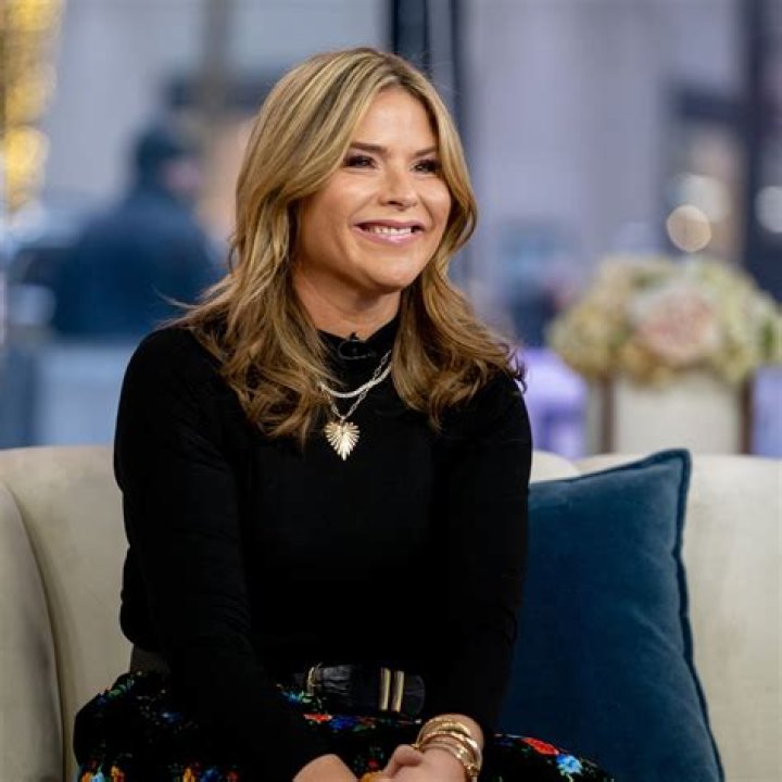 Jenna Bush Hager Net Worth, Age, Wiki, Biography, Relationship, Wife, Dating, Ethnicity, Height & Facts