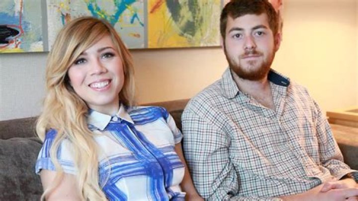 Jennette McCurdy And Liam: A Deep Dive Into Their Relationship