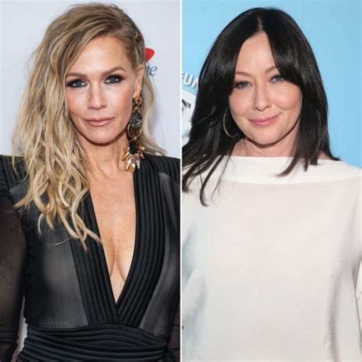 Jennie Garth Denies Shannen Doherty Feud After 90s Con: Details