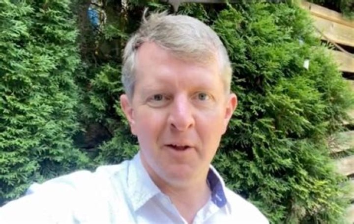 Jeopardy! host Ken Jennings goes casual with disheveled hair and unbuttoned shirt in rare video while off-set from show