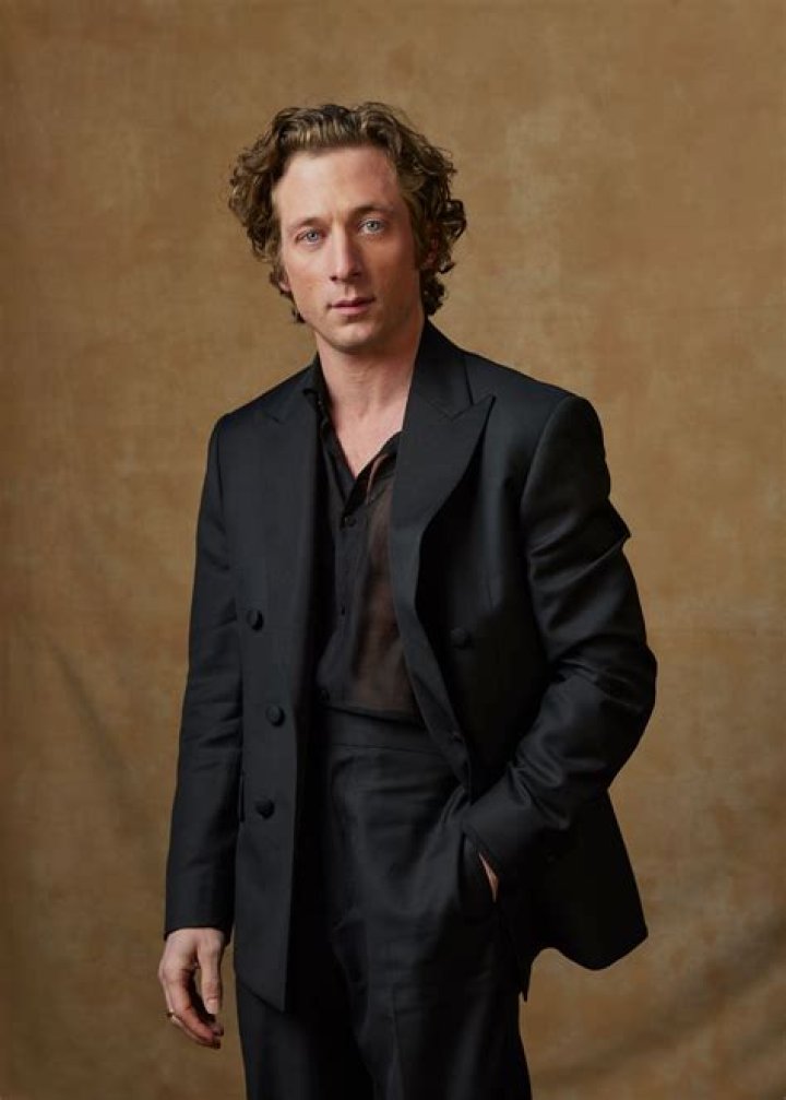 Discovering The Multifaceted Talent Of Jeremy Allen White