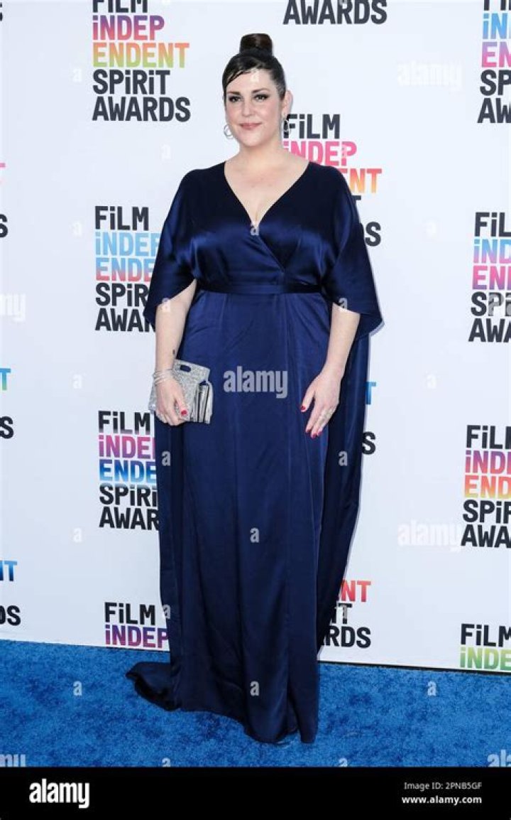 Jeremy Renner Pours Drinks for Friends at Independent Spirit Awards