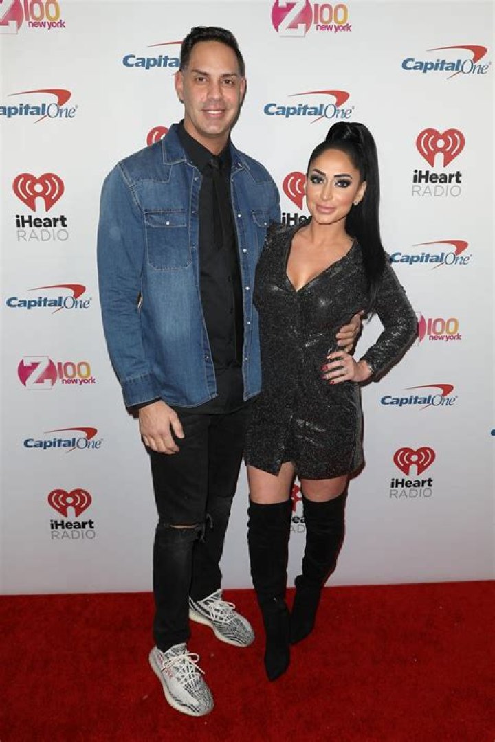 Jersey Shore's Angelina Pivarnick & Chris Larangeira finalize divorce- but he insists she still owes him $26K