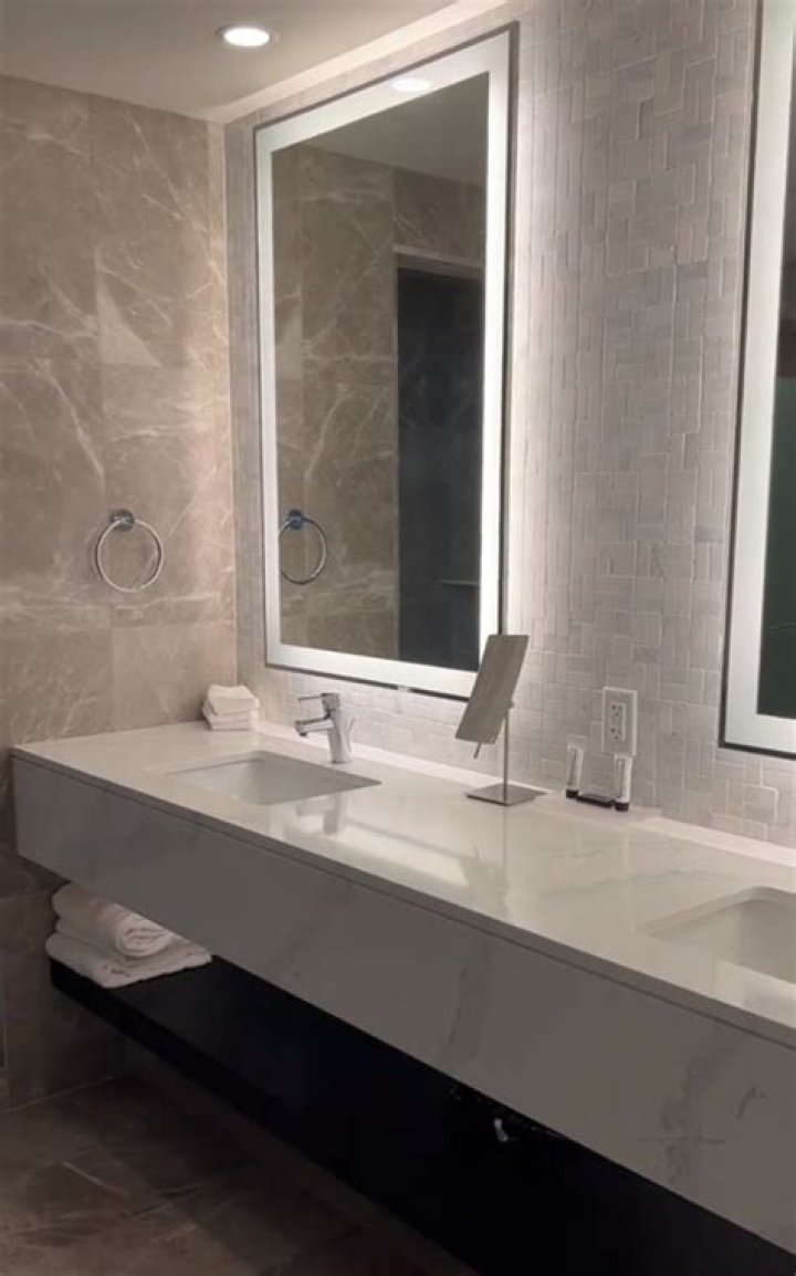 See inside Jersey Shore's Sammi 'Sweetheart' Giancola's $650-a-night Atlantic City suite featuring ferris wheel & views