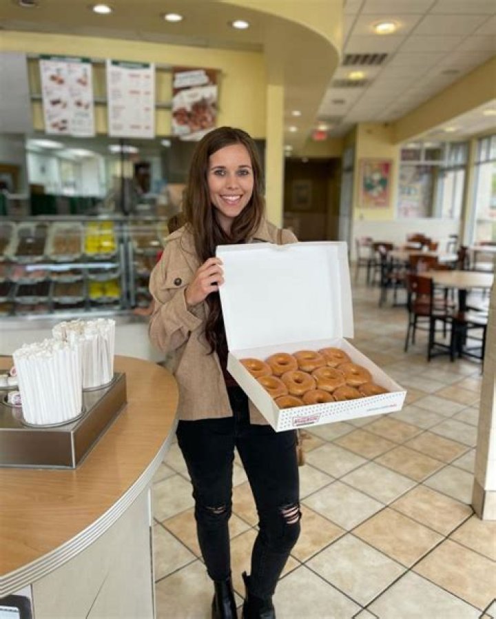 Exploring The Style Of Jessa Duggar: The Pants That Define A Trend