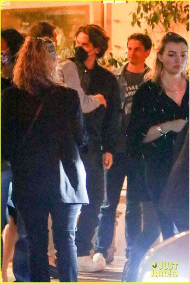 John Mayer And Kiernan Shipka: A Fascinating Connection