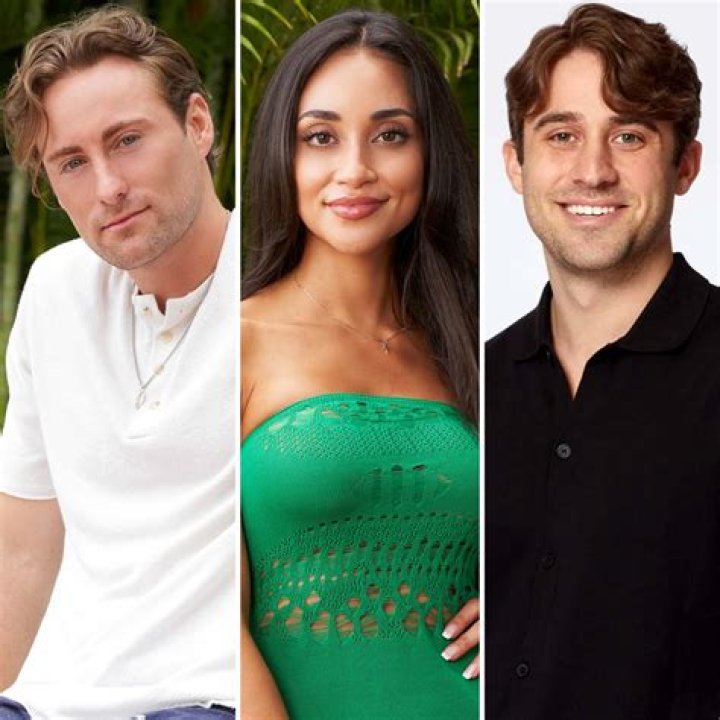 Johnny DePhillipo Reacts to Victoria, Greg on 'Viall Files'