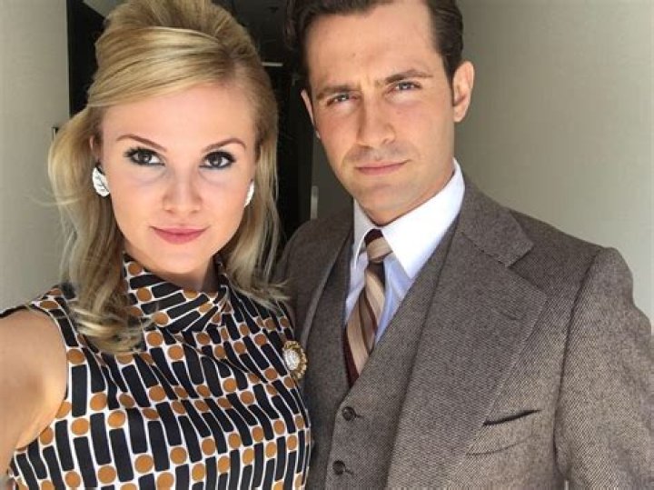 Jonathan Stoddard Married: A Deep Dive Into His Life And Relationships