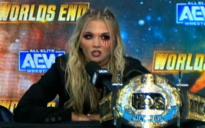 Julia Hart Pays No Mind to Internet Critics