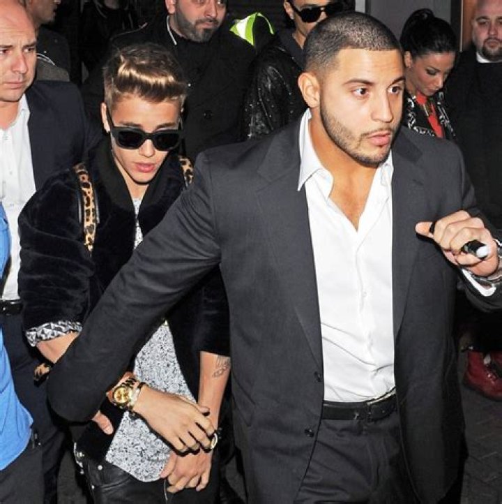 Justin Bieber’s Bodyguard Arrested for DUI After Crash Injures Officers