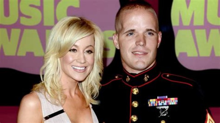 Kellie Pickler’s Husband Praised Lee Brice's Album Before Death