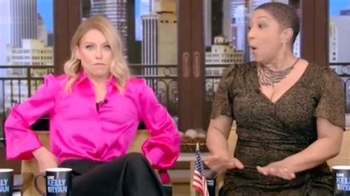 Kelly Ripa looks embarrassed as her ‘pants come down’ in shocking wardrobe malfunction on Live show
