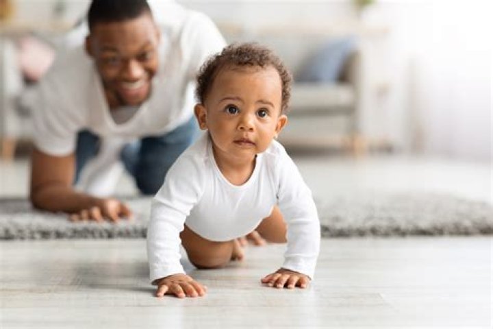 Kendra Wilkinson: Baby Hank Is Starting to Crawl