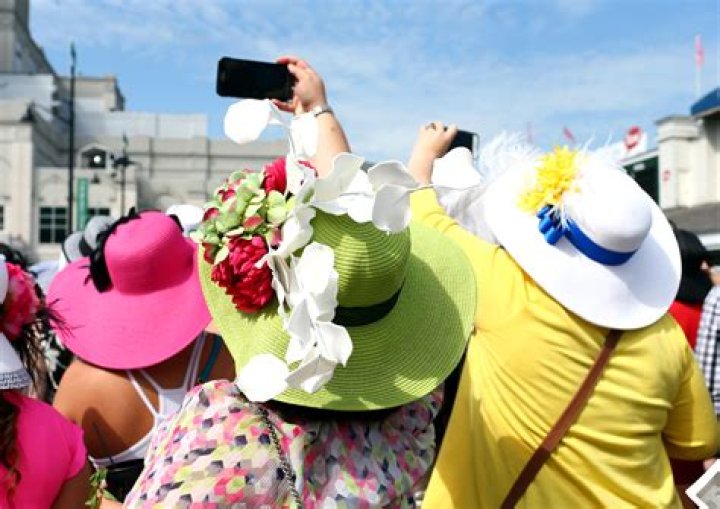 Kentucky Derby 2018: Best Dresses, Hats, Fascinators