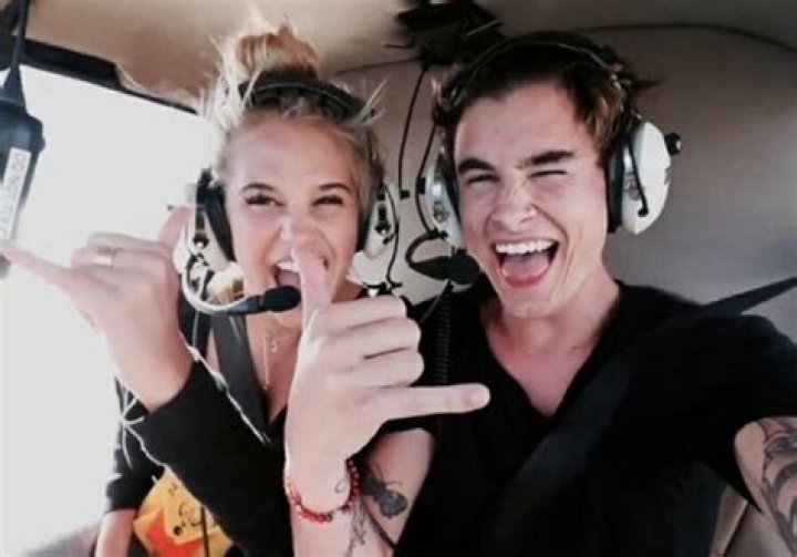 Kian Lawley And Meredith Mickelson: A Dynamic Duo In The Spotlight