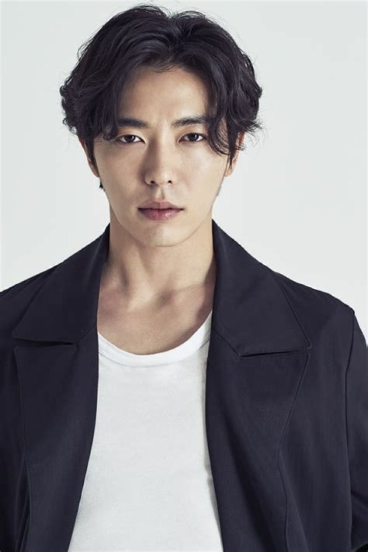Exploring The Life And Career Of Kim Jae Wook: A Rising Star In K-Drama
