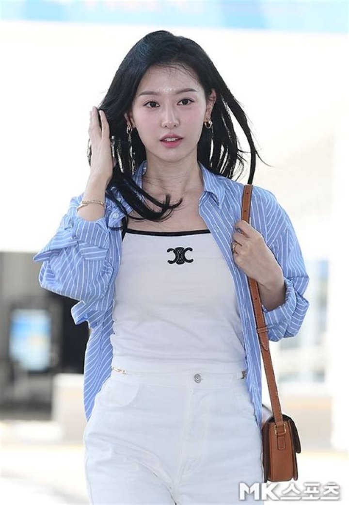 Kim Ji Won's Current Relationship Status: What You Need To Know