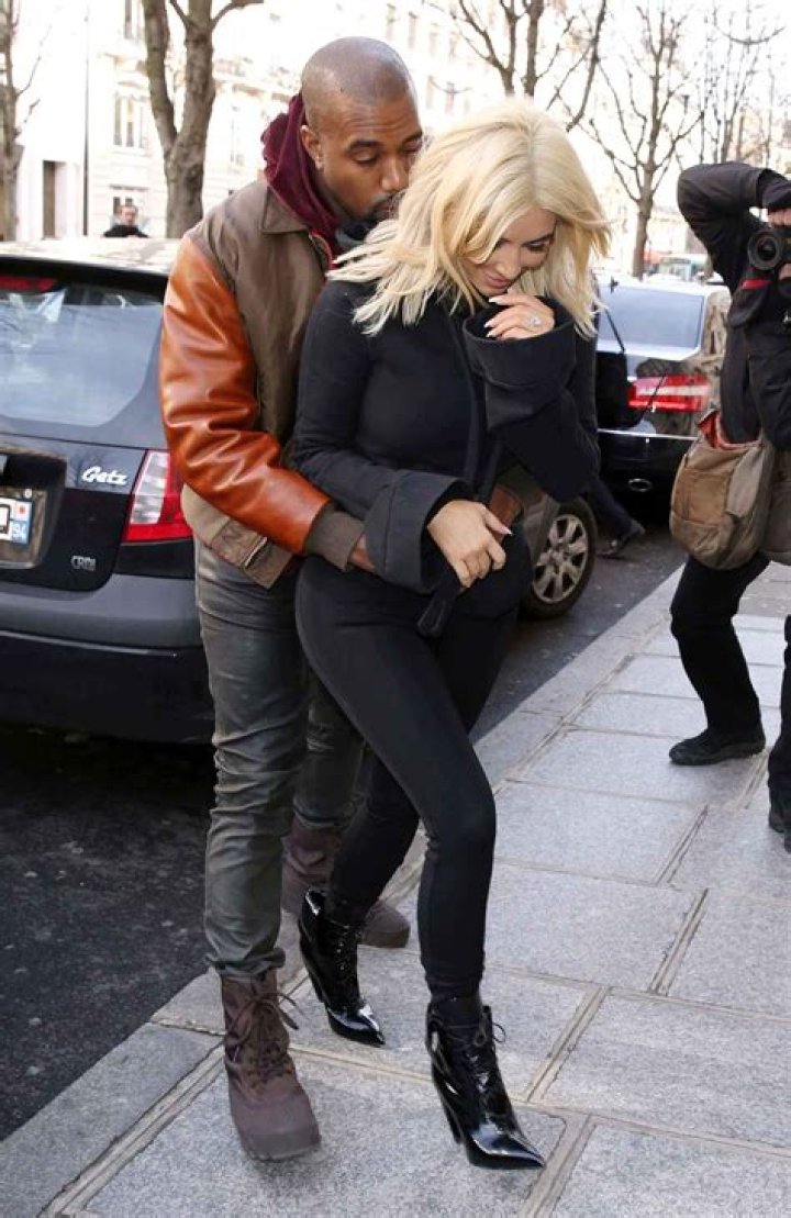 Kim Kardashian Overshares About Sex With Kanye West in KUWTK Premiere