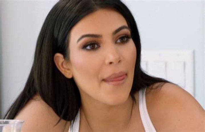 Kourtney Kardashian Deals With Scott Disick Cheating Scandal