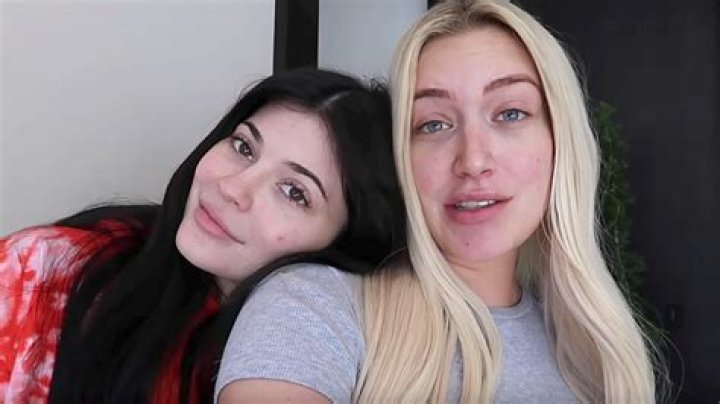 Kylie Jenner, BFF Stassie Get Lasik Eye Surgery Together: Watch