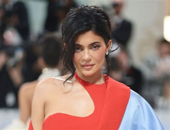 Kylie Jenner’s Stylist Explains How to Blend a Wig