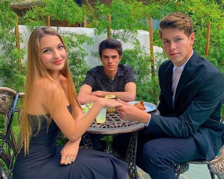 Lexi Rivera Bio, Wiki, Net Worth, Dating, Boyfriend, Age, Height