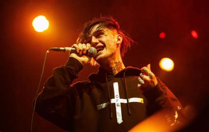 Lil Peep Net Worth, Age, Wiki, Biography, Relationship, Wife, Dating, Ethnicity, Height & Facts