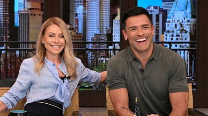 Kelly Ripa and Mark Consuelos ripped as ‘laziest multi-millionaires on daytime TV’ as fans spot upsetting detail on Live