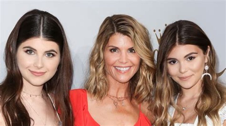 Lori Loughlin's 1st Red Carpet Photos After Prison Stint: Pics