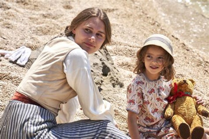 Louisa Binder Net Worth, Age, Wiki, Biography, Relationship, Wife, Dating, Ethnicity, Height & Facts