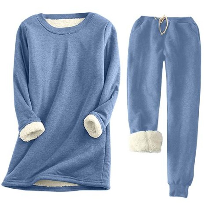 17 Lazy-Girl Loungewear Picks That Secretly Pass as Put-Together