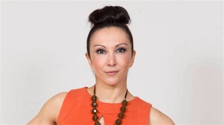 I broke up with love of my life & went straight on the rebound - it was miserable, don't make the same mistake I did