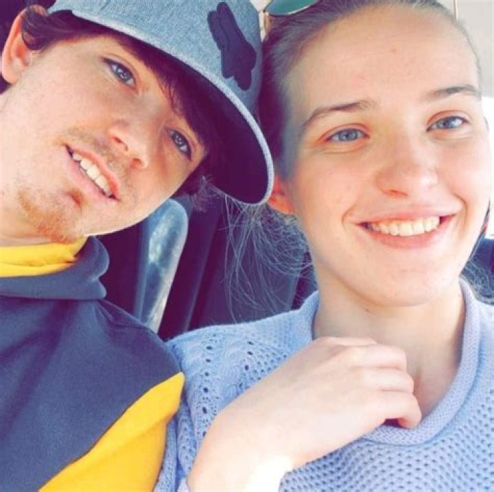 Mama June’s daughter Anna Cardwell debuts new boyfriend after divorce and $120K plastic surgery makeover – The US Sun
